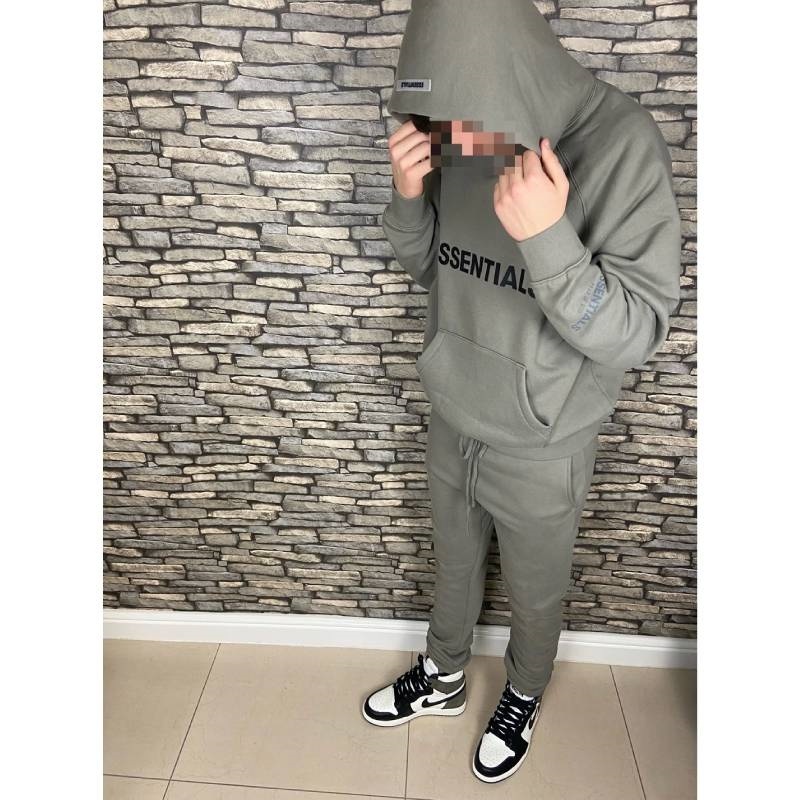 Chandals Essentials Fear of God Gray | 09YFRZVEH