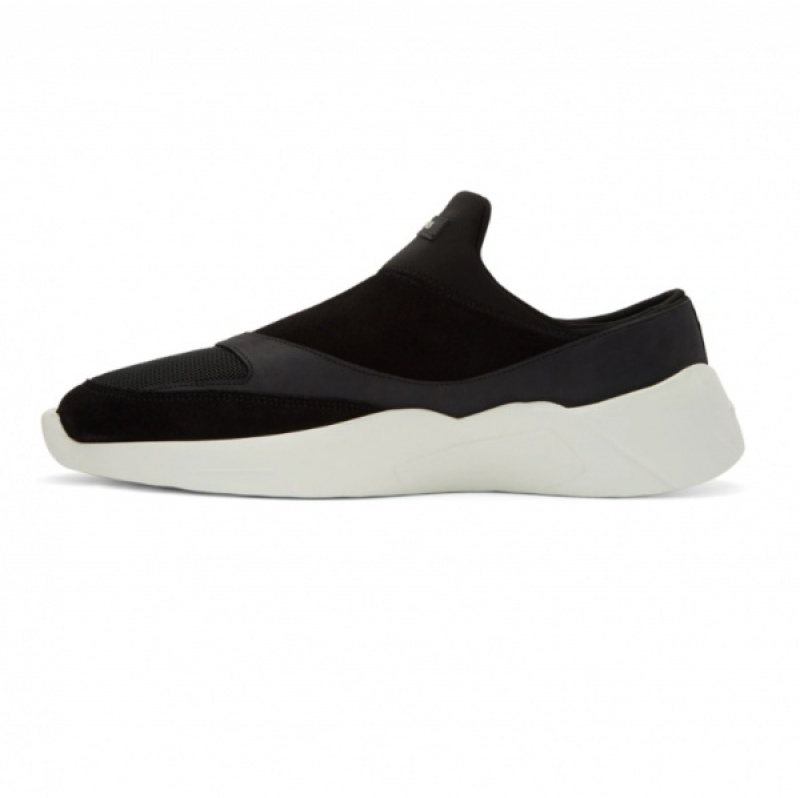 Tenis Essentials Fear Of God Laceless Backless Negras | 14CVBNDEL